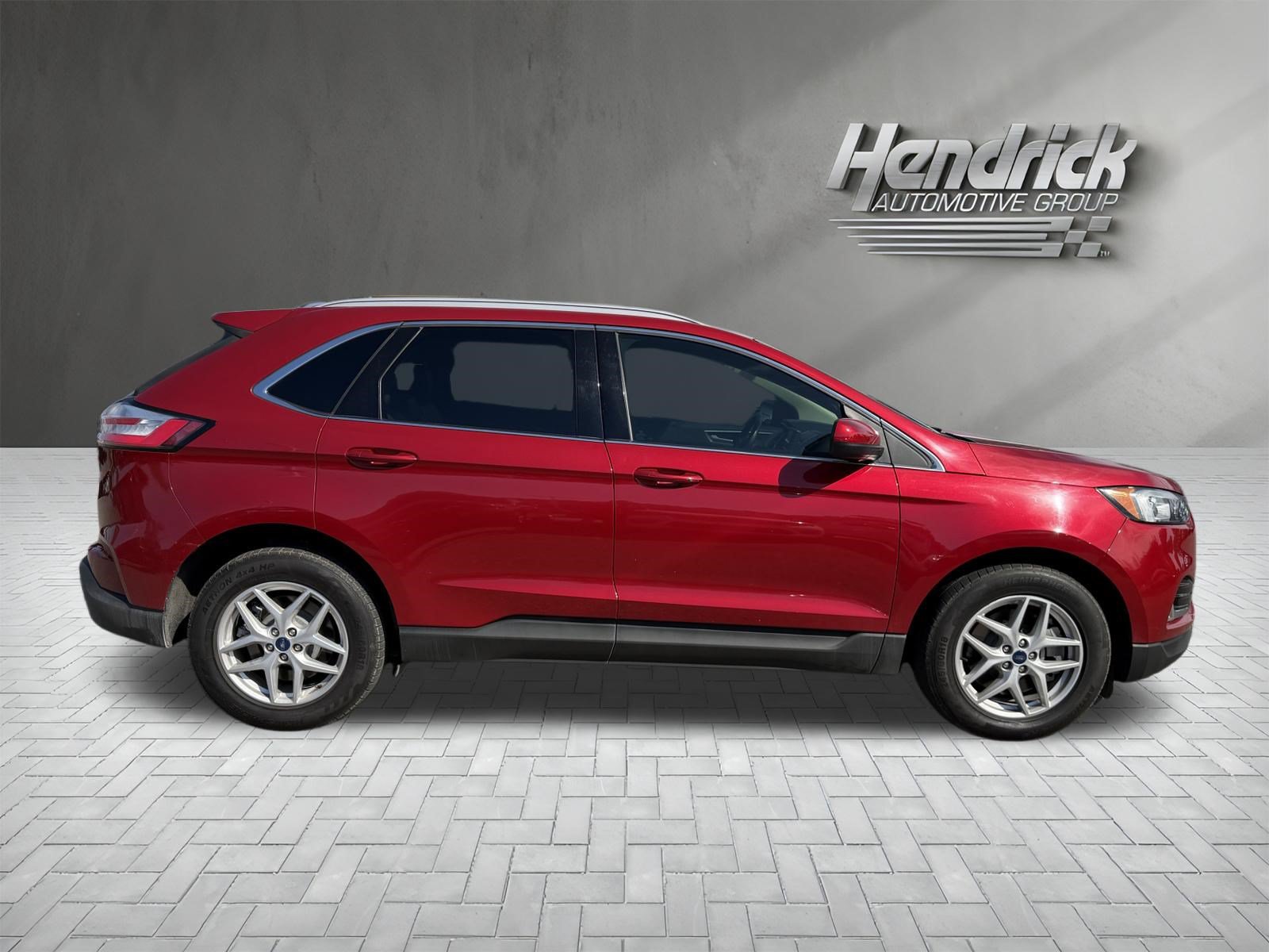 Used 2021 Ford Edge SEL w/ Convenience Package AWD/4WD image 10