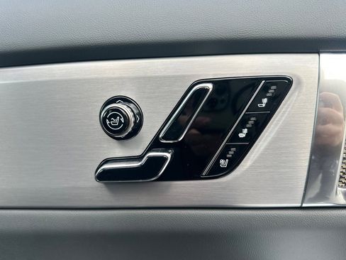 Used 2026 Cadillac Vistiq Sport w/ LPO, Floor Liner Package image 23