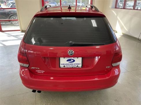 Used 2011 Volkswagen Jetta TDI w/ Wheel & Sunroof Pkg FWD image 6