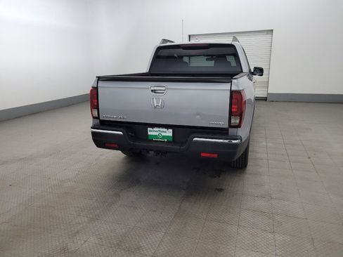 Used 2017 Honda Ridgeline RTL-T image 9