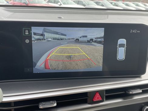 New 2025 Kia Sorento S w/ Panoramic Sunroof Package image 16