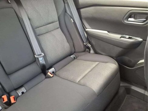 Used 2026 Nissan Rogue SV FWD image 17