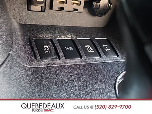 Used 2019 Toyota Highlander XLE AWD/4WD image 20