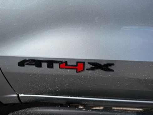 New 2026 GMC Canyon AT4X w/ AT4X AEV Edition image 10