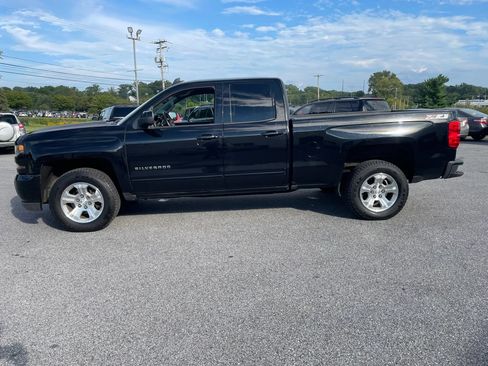 Used 2017 Chevrolet Silverado 1500 LT w/ All Star Edition AWD/4WD image 26