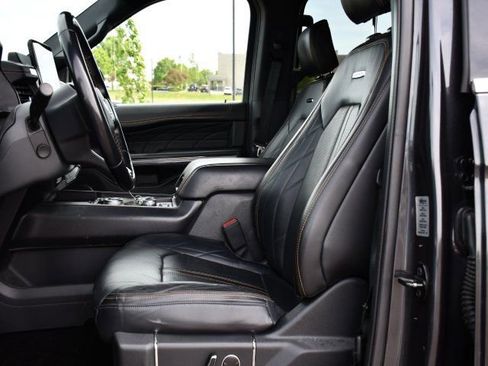Used 2022 Ford Expedition Max Platinum image 12