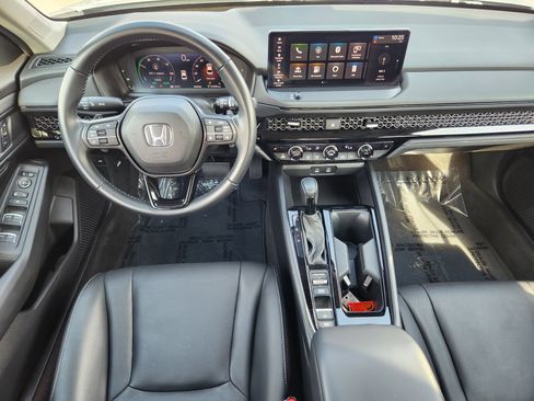 Used 2023 Honda Accord EX-L image 11