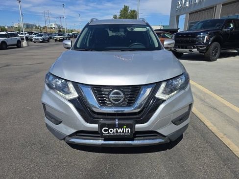 Used 2019 Nissan Rogue SV AWD/4WD image 3