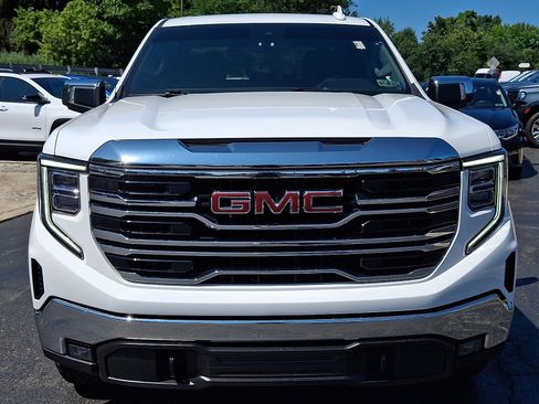 Used 2023 GMC Sierra 1500 SLT w/ SLT Premium Package AWD/4WD image 2