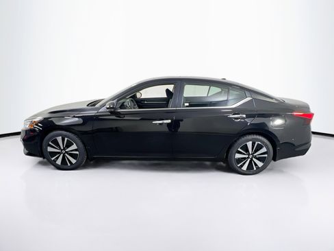 Used 2021 Nissan Altima 2.5 SV w/ SV Premium Package image 8