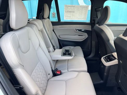 New 2026 Volvo XC90 T8 Plus w/ Protection Package Premier AWD/4WD image 16