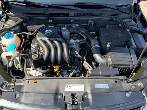 Used 2013 Volkswagen Jetta S image 23