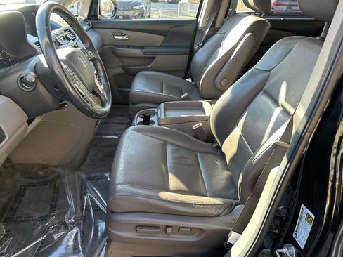 Used 2014 Honda Odyssey Touring Elite image 23
