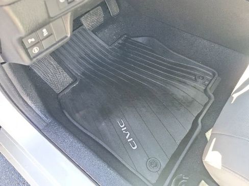 Used 2023 Honda Civic Touring image 29