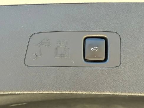 Used 2023 Lincoln Corsair Reserve w/ Equipment Group 201A AWD/4WD image 13