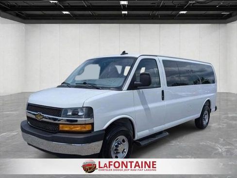 Used 2025 Chevrolet Express 3500 LT w/ LT Preferred Equipment Group RWD image 1