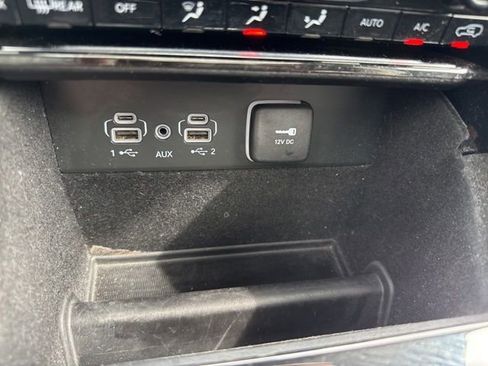 Used 2021 Jeep Grand Cherokee L Limited AWD/4WD image 18