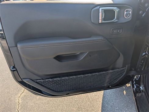 New 2026 Jeep Gladiator Sport image 9