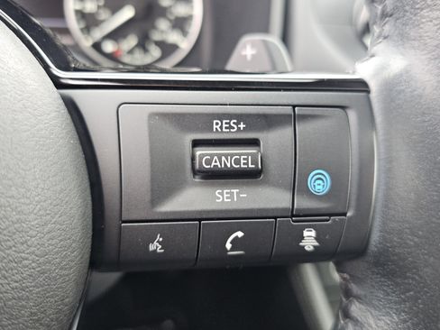 Used 2021 Nissan Rogue SL AWD/4WD image 12