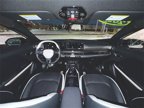 Used 2025 Kia K4 GT-Line Turbo image 21