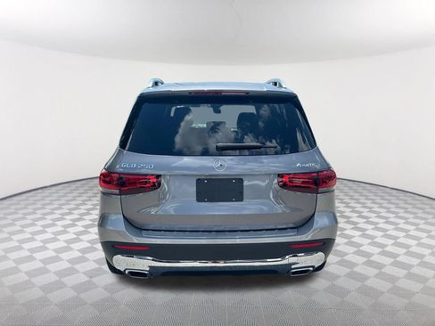 Used 2021 Mercedes-Benz GLB 250 4MATIC image 6