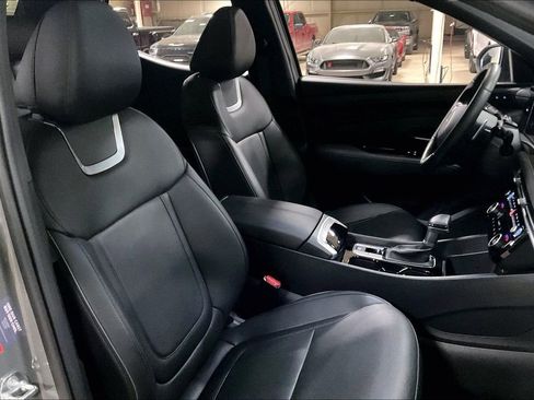 Used 2025 Hyundai Santa Cruz Limited image 7