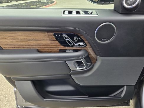 Used 2022 Land Rover Range Rover Westminster Edition image 18