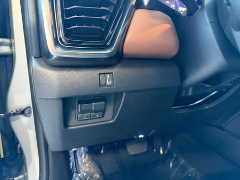 Used 2026 GMC Canyon AT4 AWD/4WD image 19
