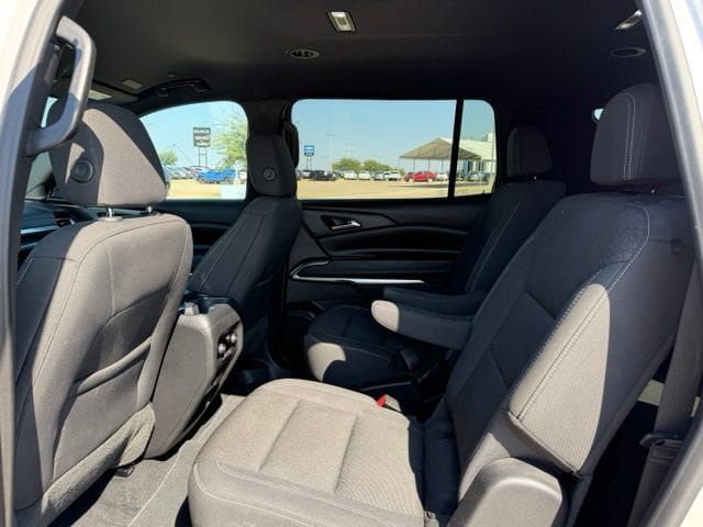 Used 2024 Chevrolet Traverse LT w/ LPO, Floor Liner Package FWD image 16