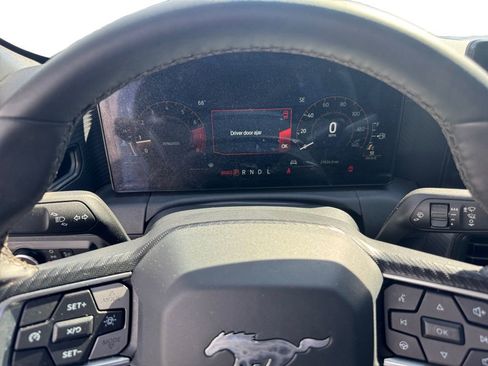 Used 2024 Ford Mustang Coupe image 15