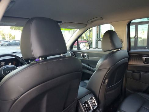 Certified 2024 Kia Sorento S image 12