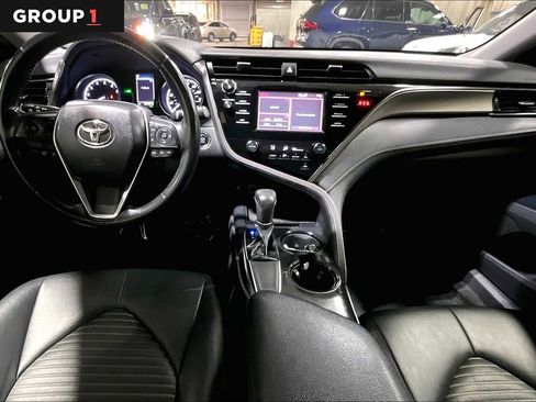 Certified 2019 Toyota Camry SE image 15