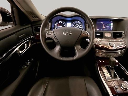Used 2019 INFINITI Q70 L 3.7 AWD/4WD image 5