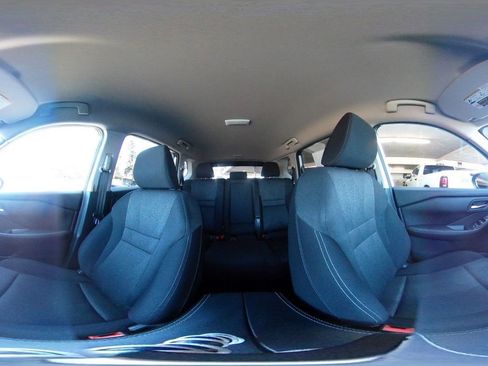 Used 2025 Nissan Rogue SV image 44