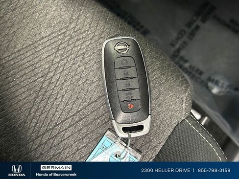 Used 2024 Nissan Rogue SV AWD/4WD image 30