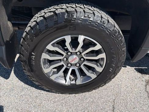 Used 2021 GMC Sierra 1500 AT4 w/ AT4 Premium Package AWD/4WD image 10