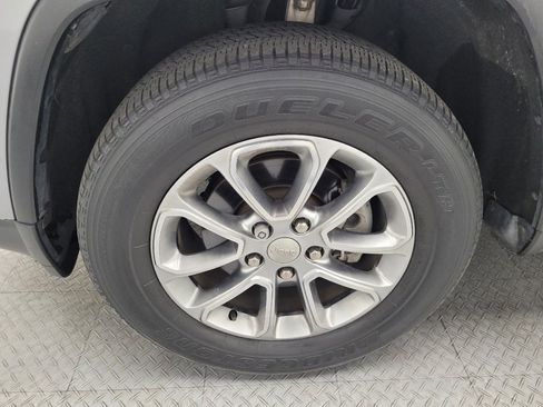 Used 2016 Jeep Grand Cherokee Limited AWD/4WD image 31