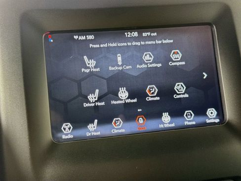 Used 2020 Jeep Cherokee Latitude Plus w/ Cold Weather Group FWD image 15