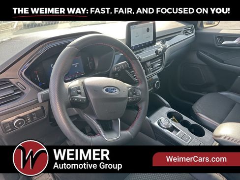 Used 2025 Ford Escape ST-Line Select AWD/4WD image 11