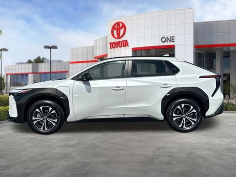 Certified 2024 Toyota bZ4X FWD w/ Weather Package image 9