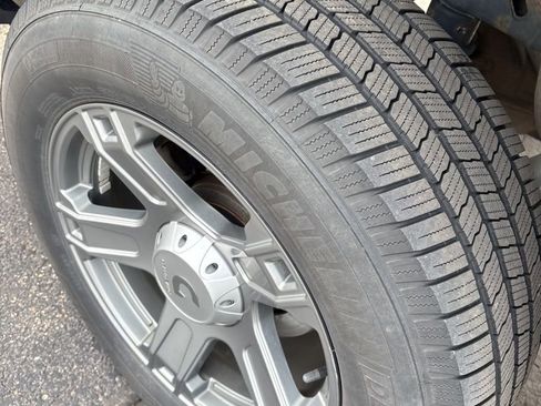 Used 2017 Ford F150 XL w/ Equipment Group 101A Mid image 6