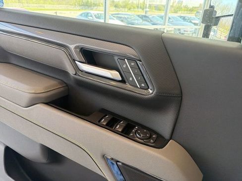 New 2026 Chevrolet Silverado 2500 ZR2 w/ LPO, Dark Essentials Package AWD/4WD image 22