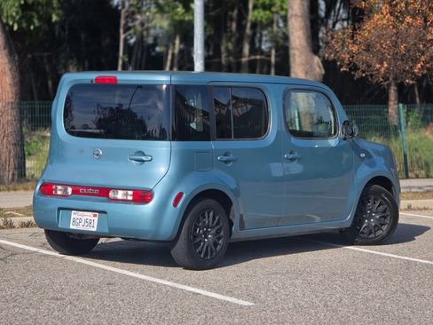 Used 2010 Nissan Cube 1.8 S w/ Interior Designer Pkg FWD image 5