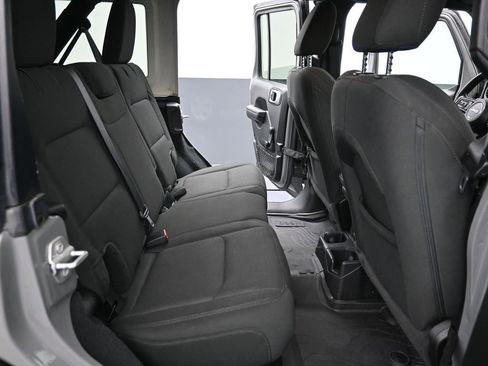 Used 2022 Jeep Wrangler Unlimited Sport AWD/4WD image 22