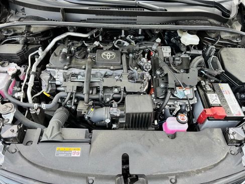 Used 2025 Toyota Corolla LE w/ Convenience Package FWD image 32