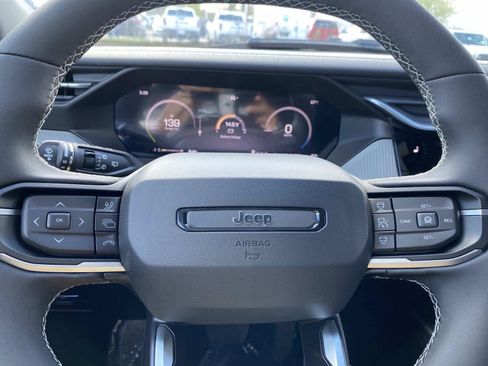 New 2026 Jeep Cherokee Laredo AWD/4WD image 12