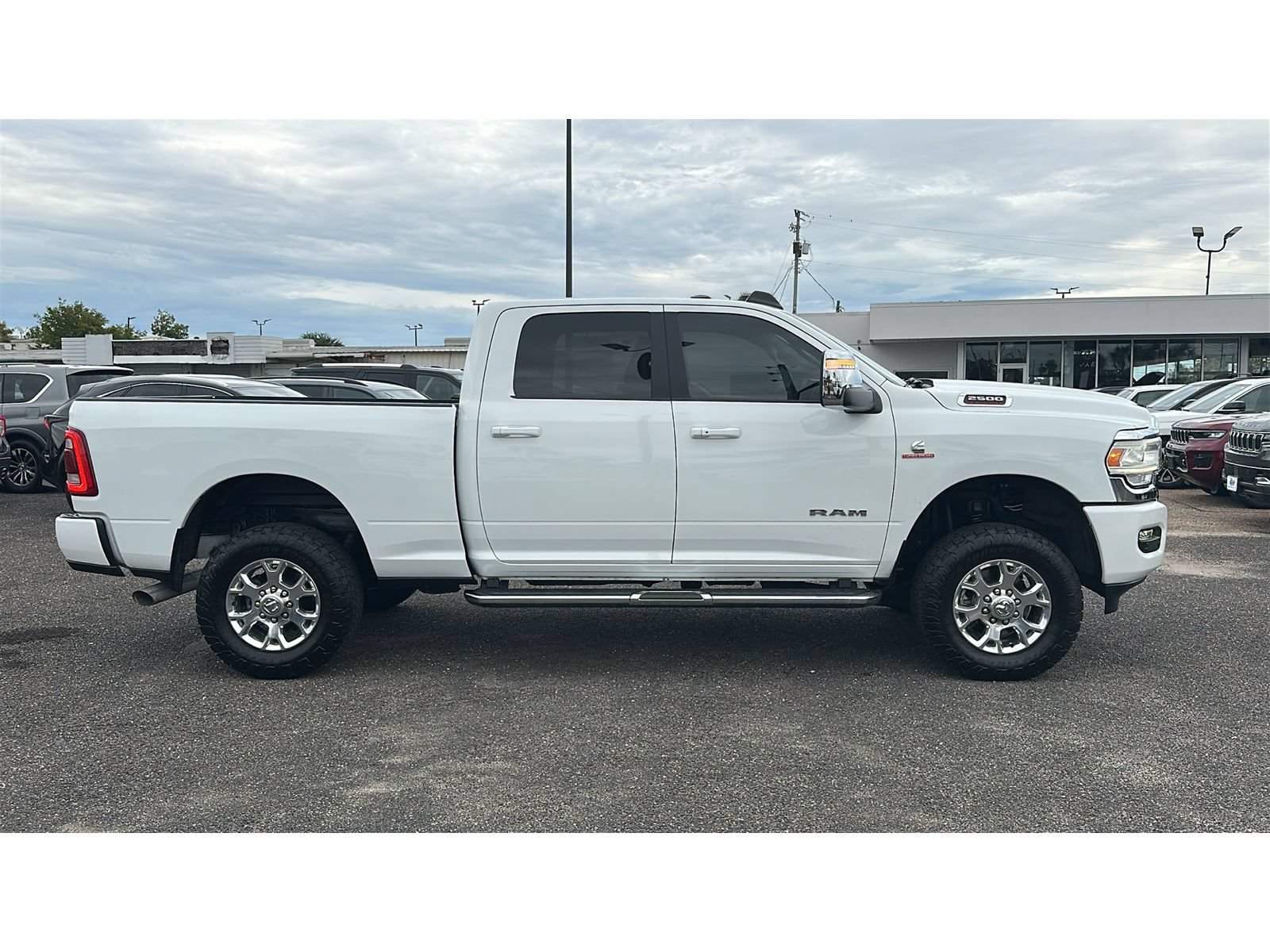 Used 2024 RAM 2500 Laramie AWD/4WD image 6