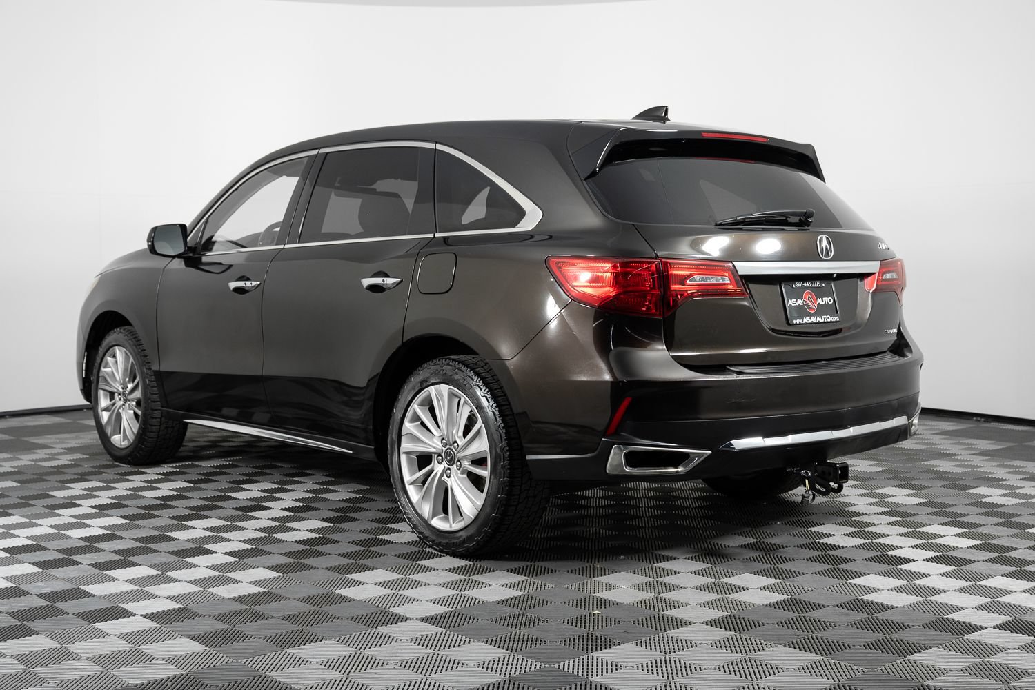 Used 2017 Acura MDX w/ Technology Package AWD/4WD image 4