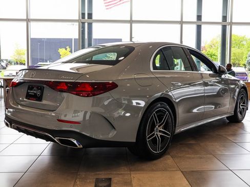 New 2026 Mercedes-Benz E 350 4MATIC Sedan image 5