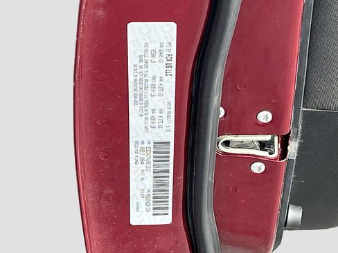 Used 2018 Dodge Charger R/T w/ Blacktop Package image 2